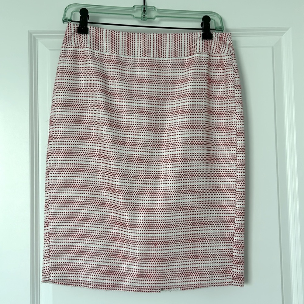 Red and white Ann Taylor pencil skirt, size 0, fully lined